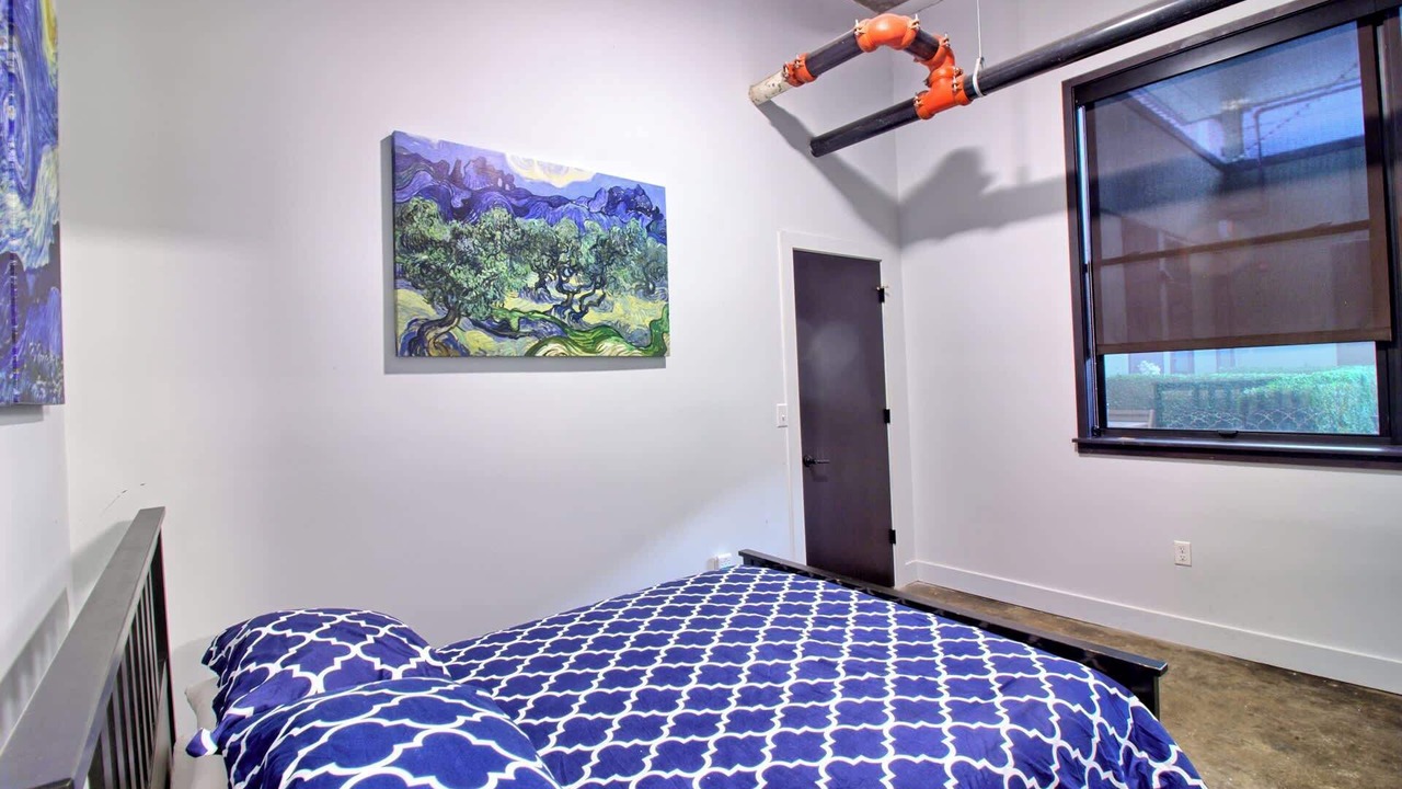 Photo of Bedroom in Midtown