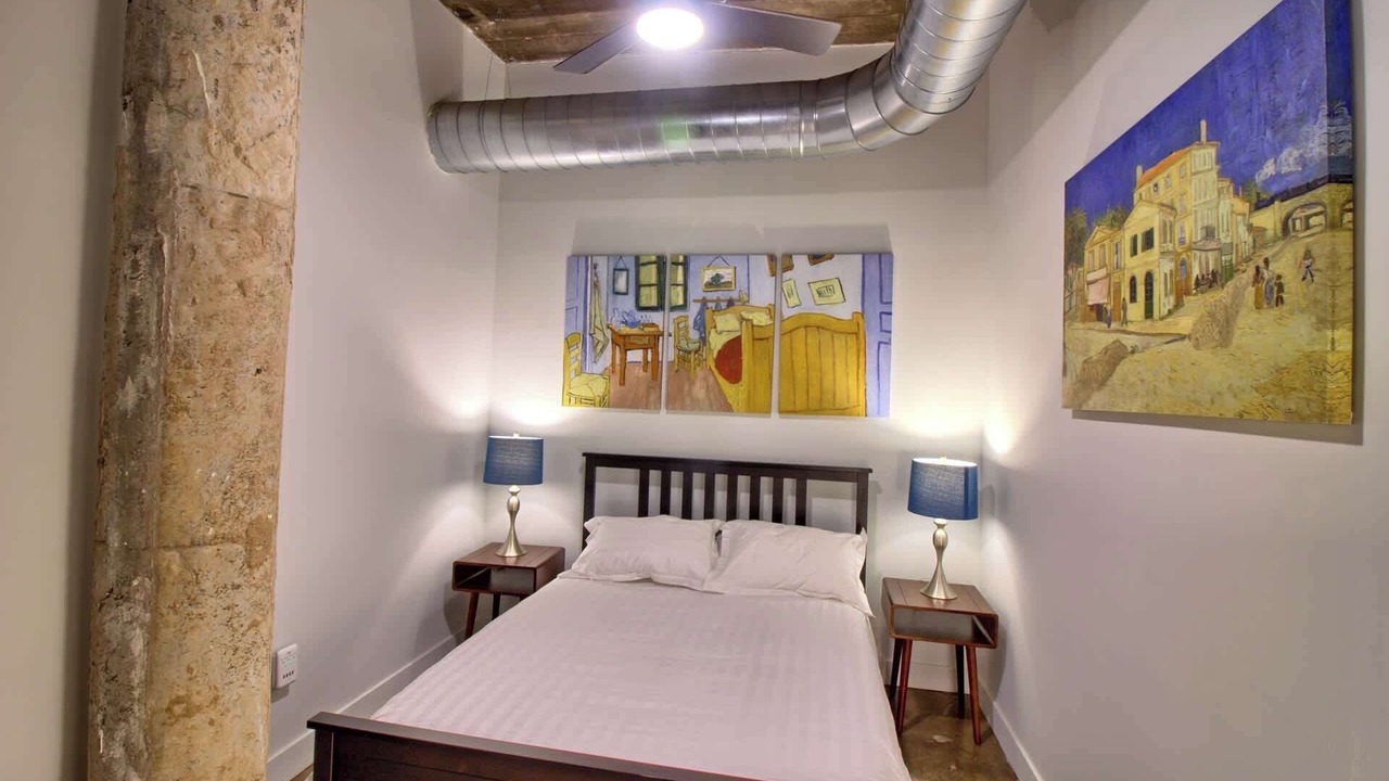 Photo of Bedroom in Midtown