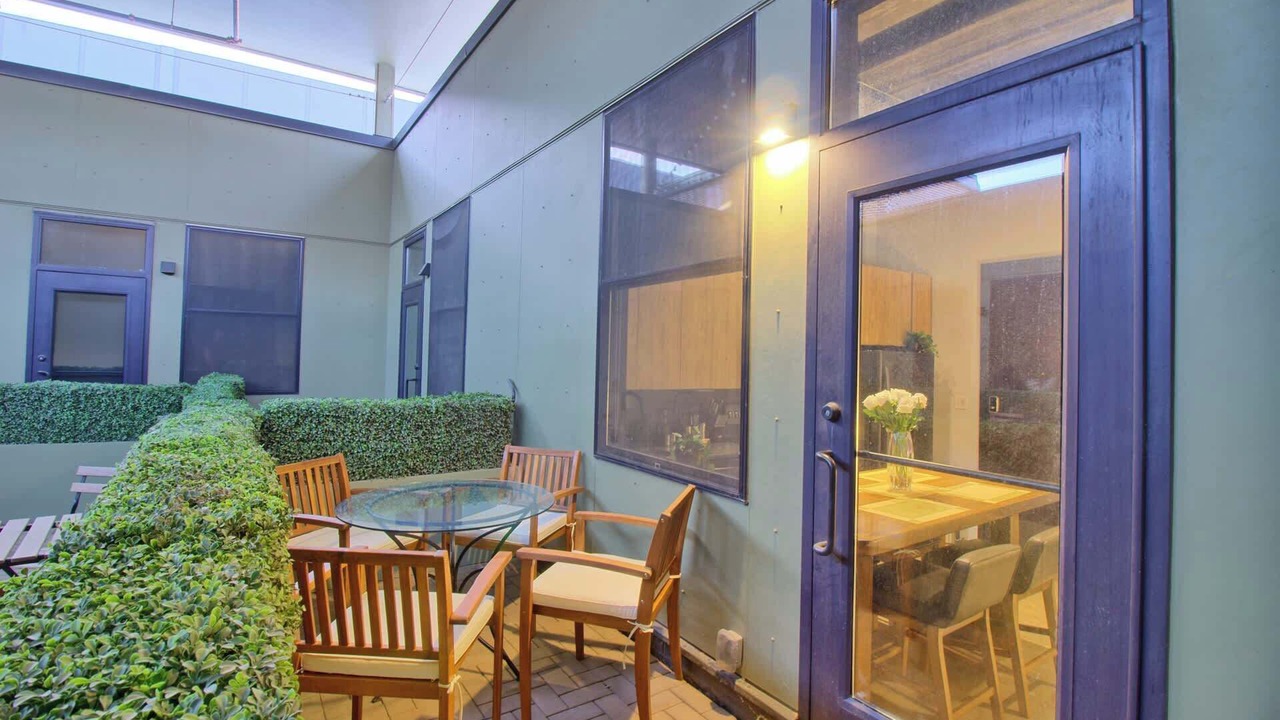 Photo of Outdoor in Midtown