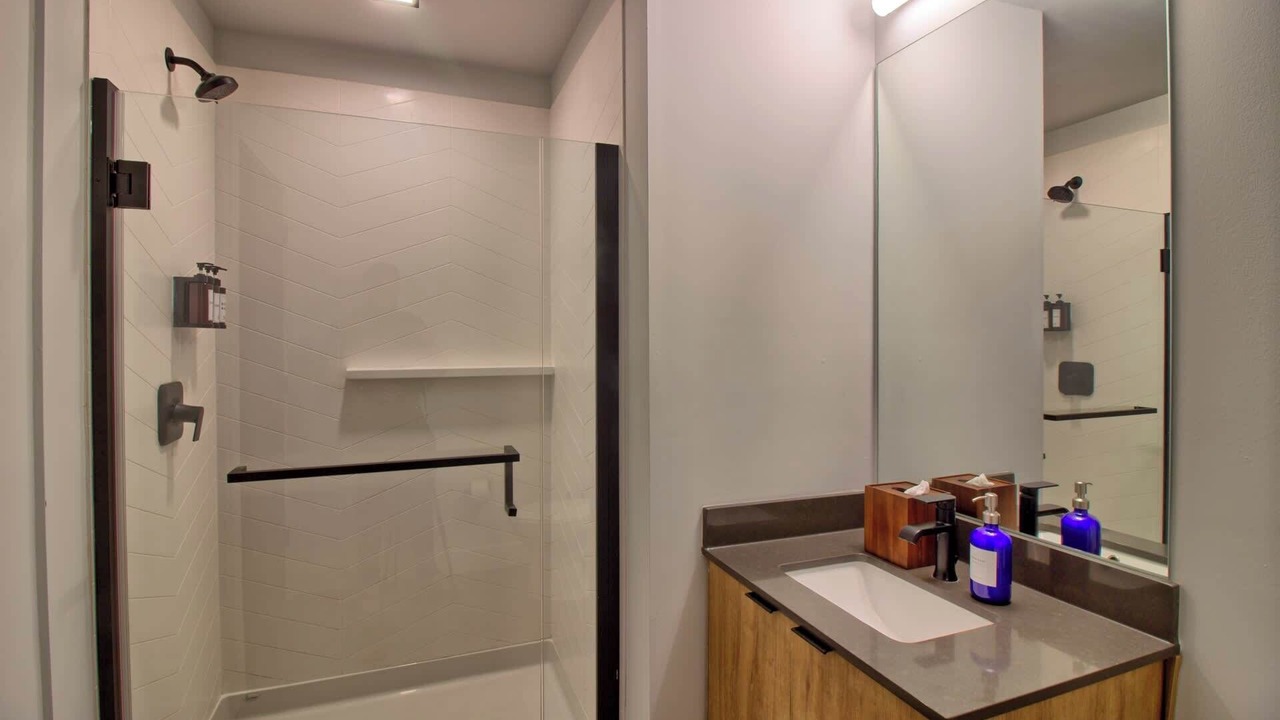 Photo of Bathroom in Midtown
