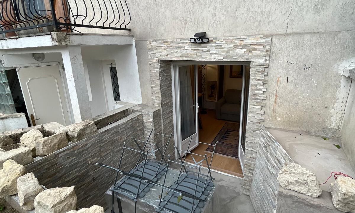 Photo of Outdoor in Malakoff
