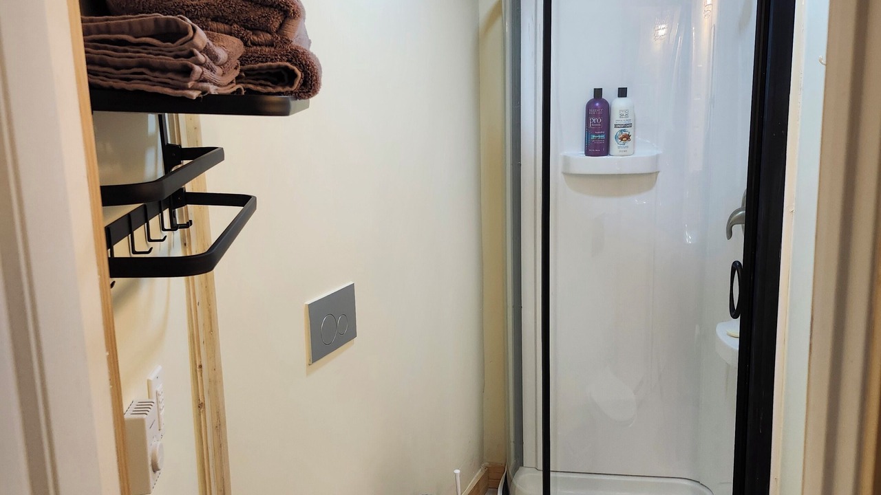Photo of Bathroom in Black Mountain