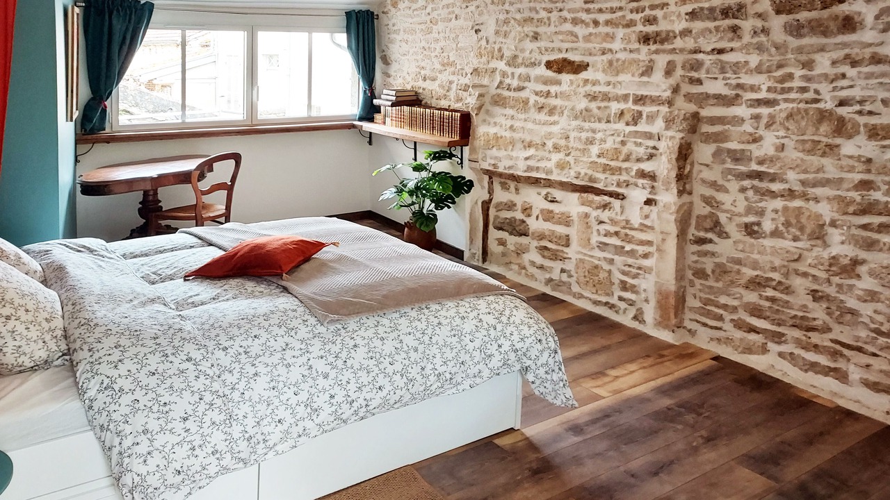 Photo of Bedroom in Saint-Romain