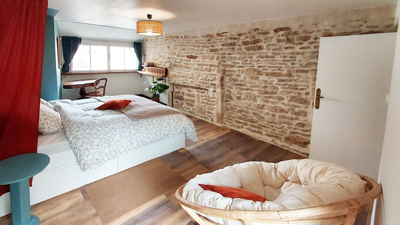 Photo of Bedroom in Saint-Romain