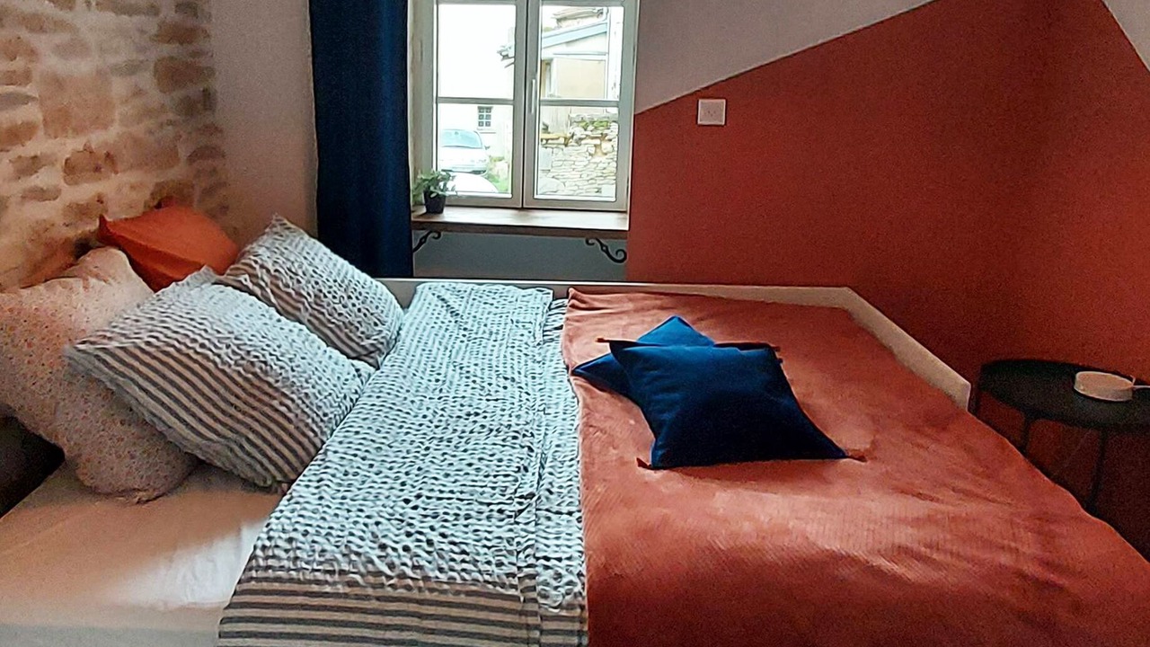 Photo of Bedroom in Saint-Romain