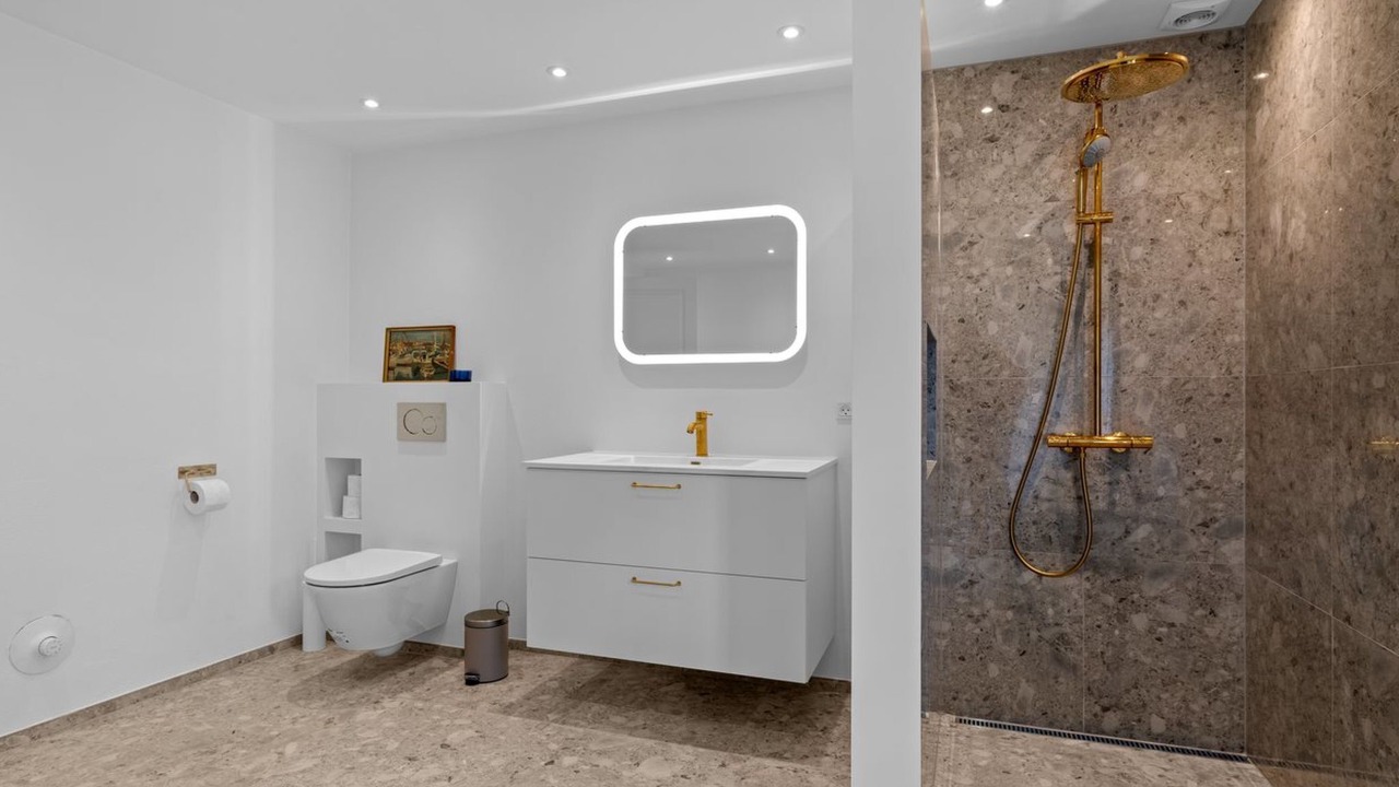 Photo of Bathroom in Tranekaer