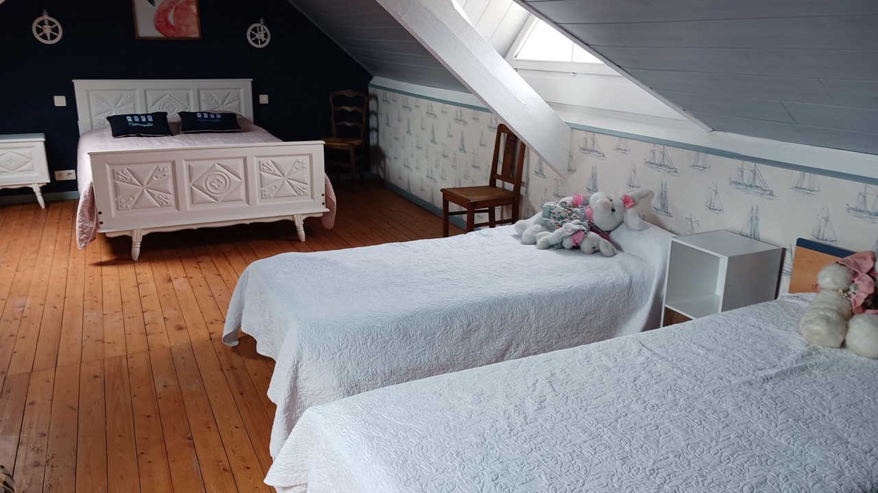 Photo of Bedroom in Reville