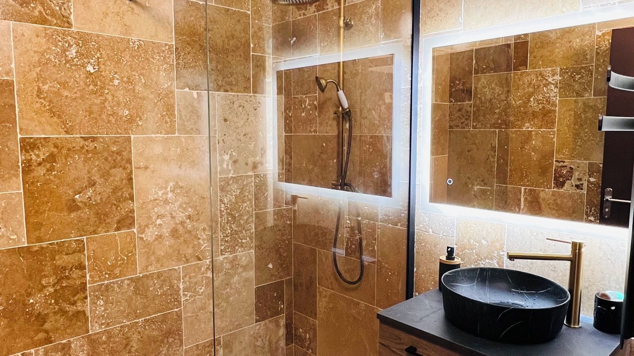 Photo of Bathroom in Les Cevennes