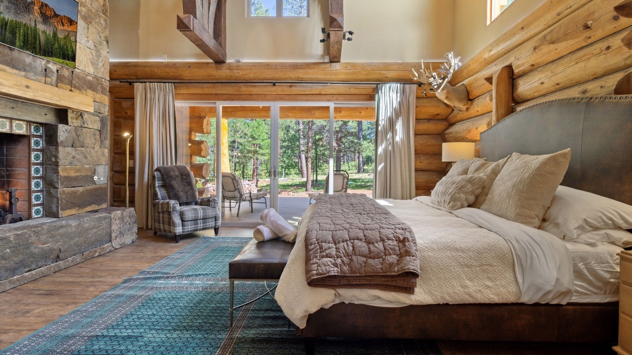 Photo of Bedroom in Heber