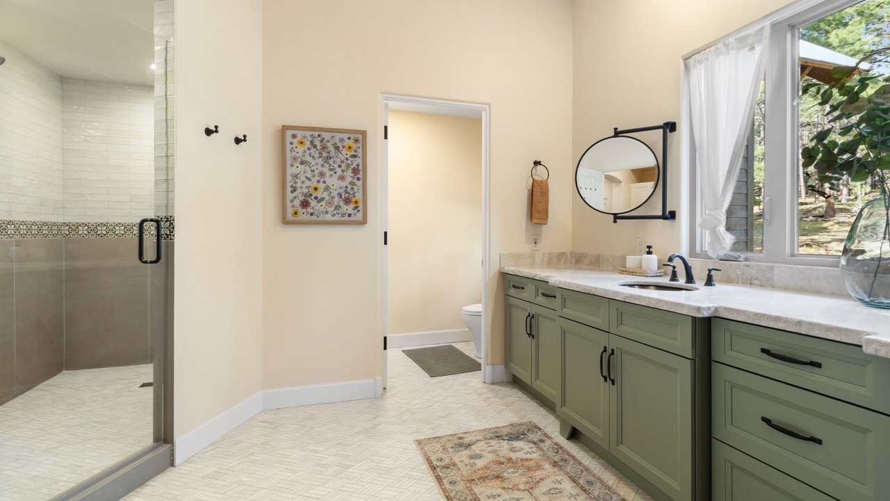 Photo of Bedroom in Heber