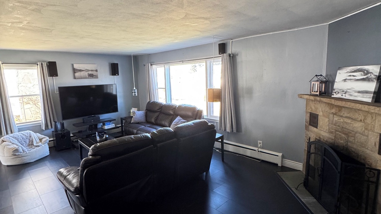 Photo of Livingroom in Binghamton