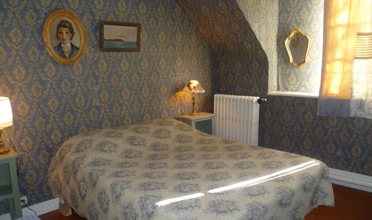 Photo of Bedroom in Beauchamps-sur-Huillard