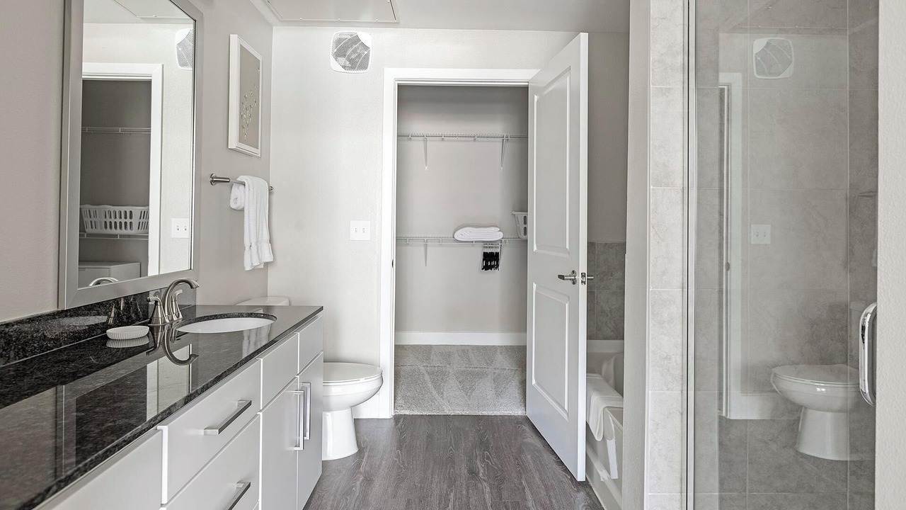 Photo of Bathroom in Allen