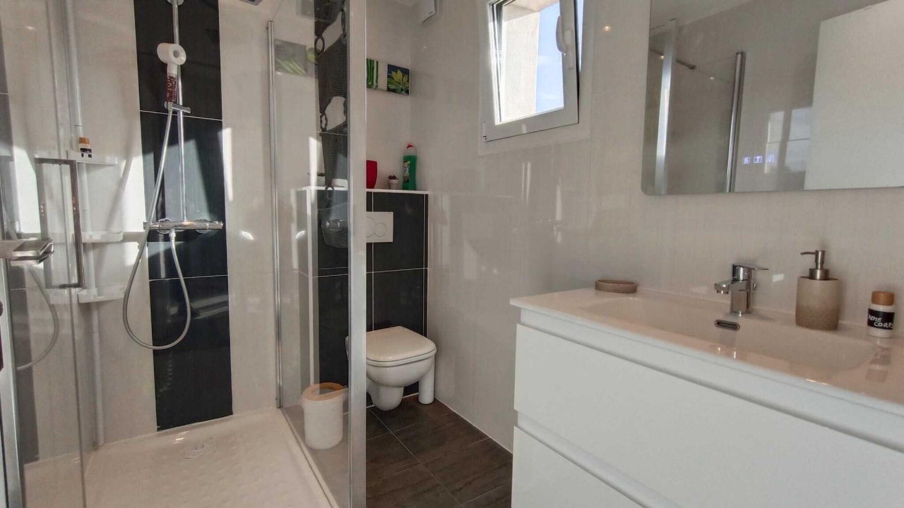 Photo of Bathroom in Saint Pierre de Feric