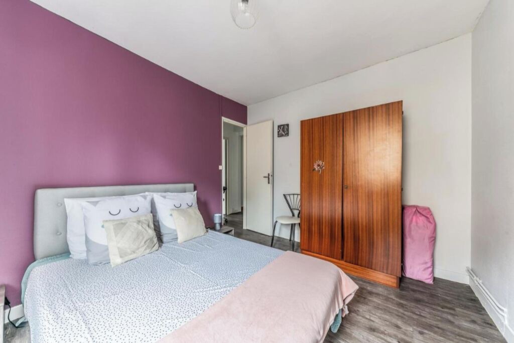 Photo of Bedroom in Bourbon-Lancy