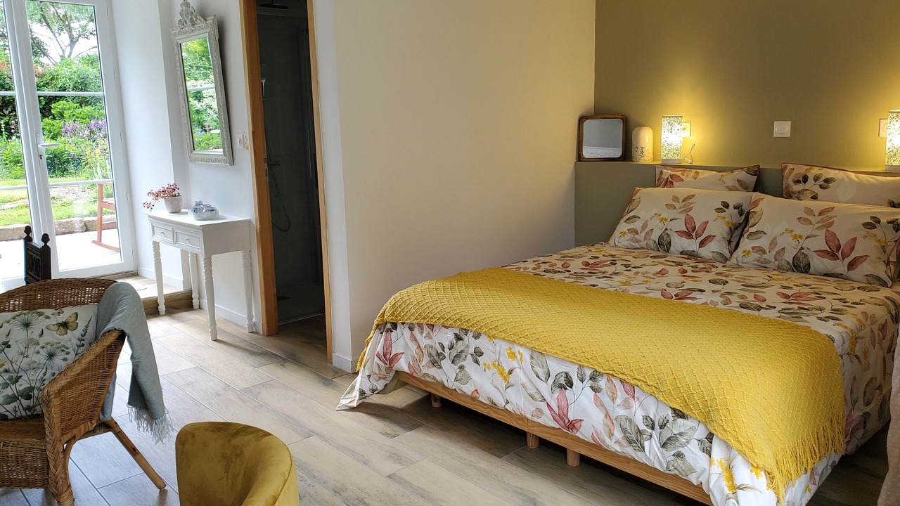 Photo of Bedroom in Saint-Fraimbault