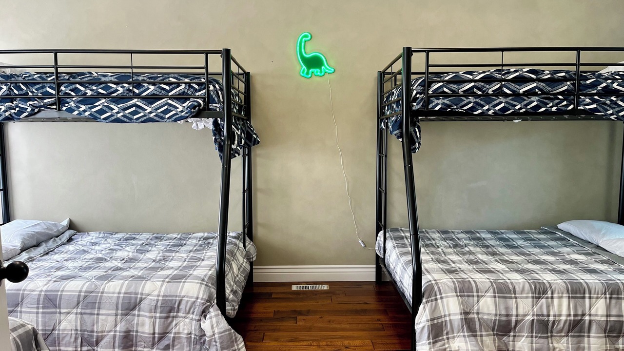 Photo of Bedroom in Maeser