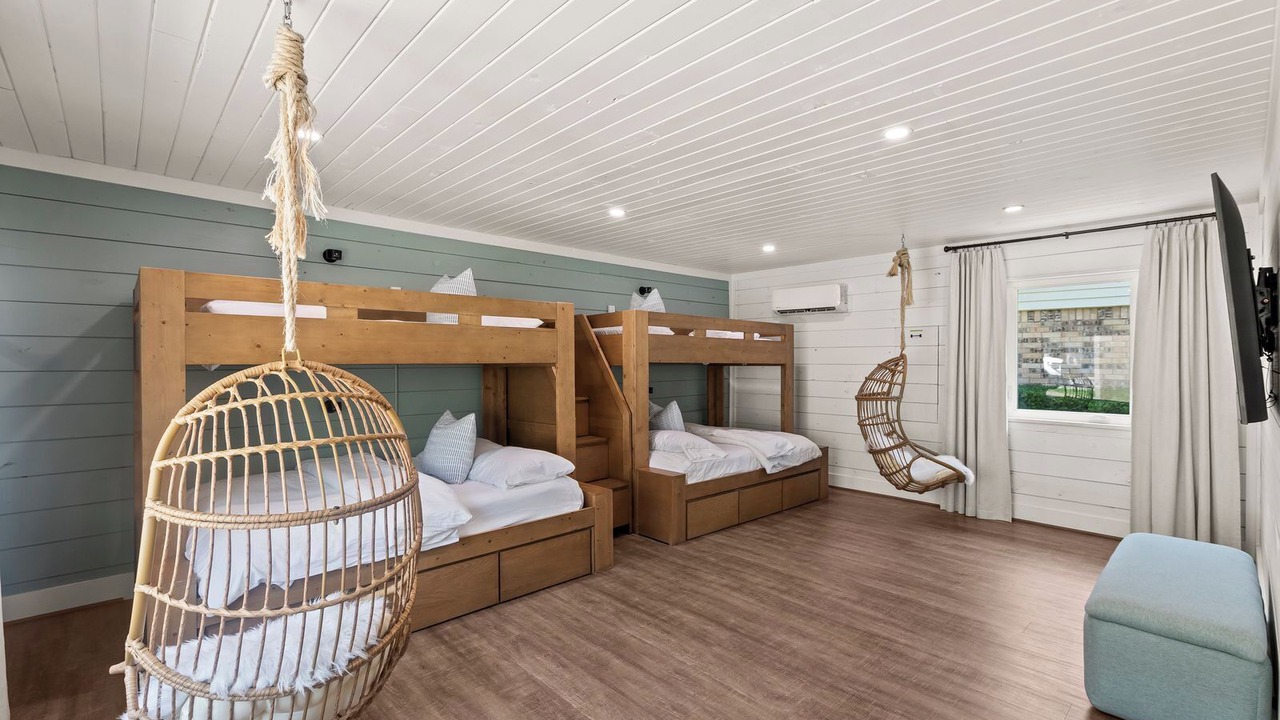 Photo of Bedroom in Gun Barrel City