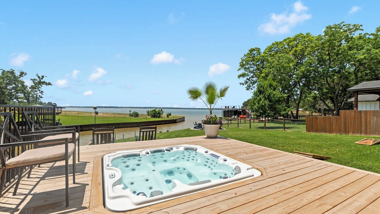 Photo of Patio Balcony in Gun Barrel City
