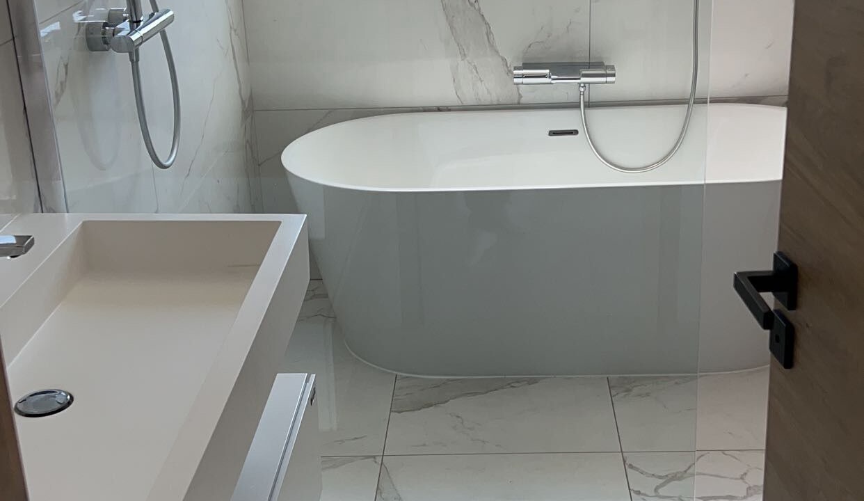Photo of Bathroom in Villetelle