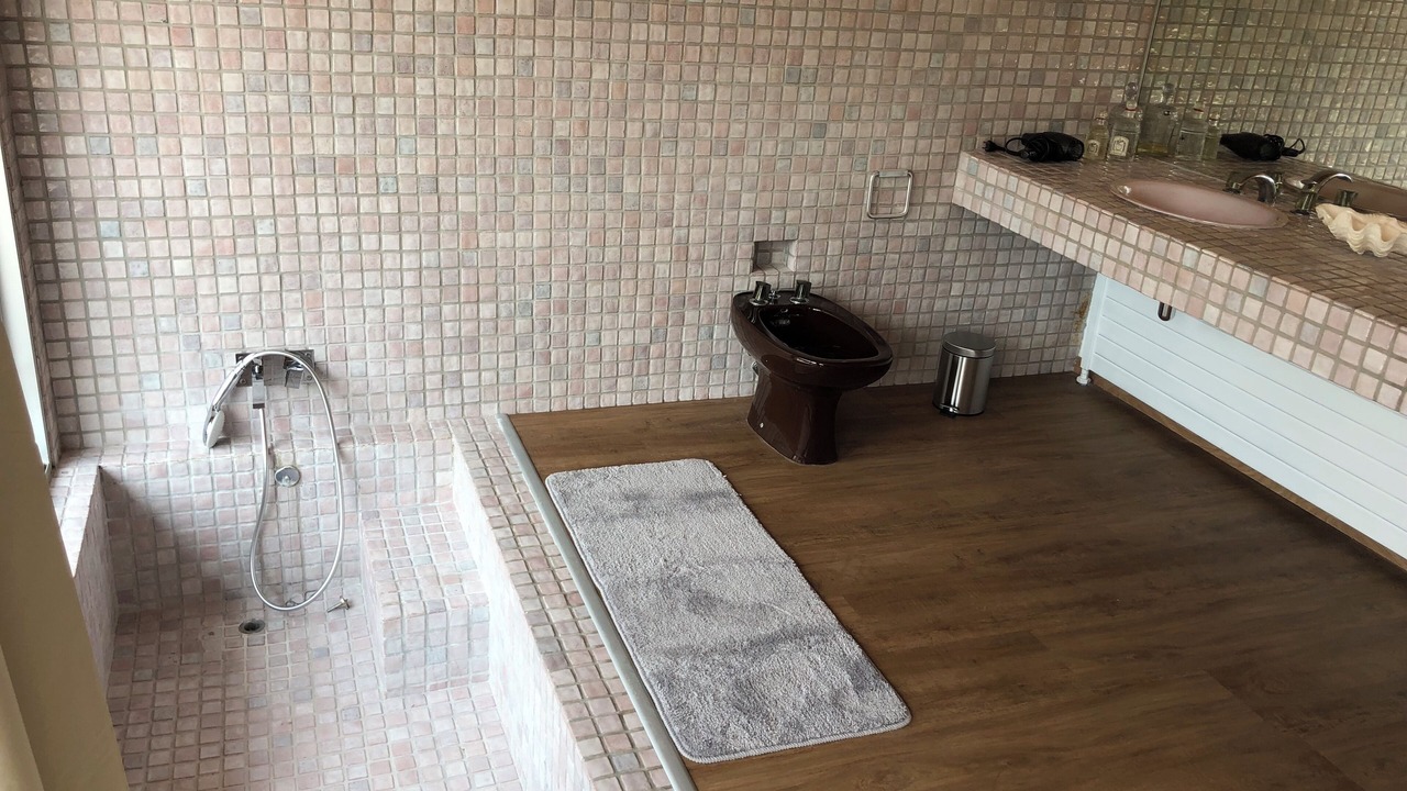 Photo of Bathroom in Manneville-sur-Risle