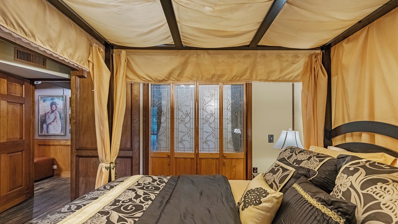 Photo of Bedroom in Onalaska