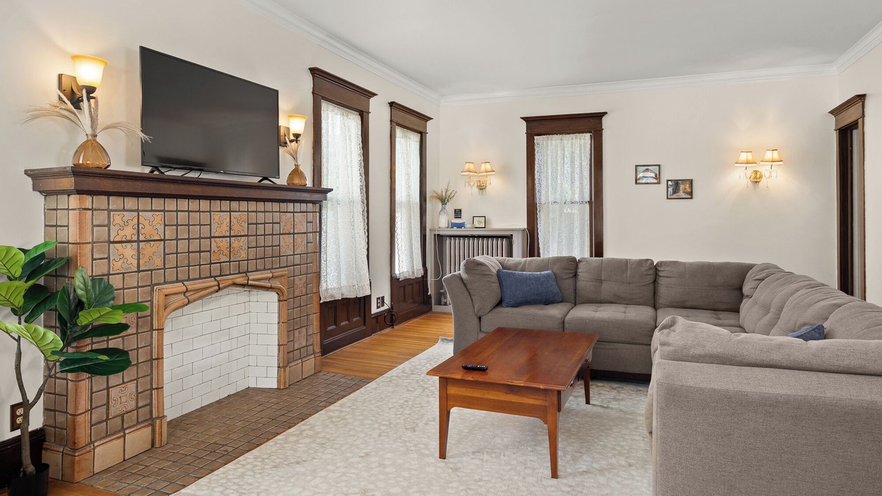Photo of Livingroom in Ashland