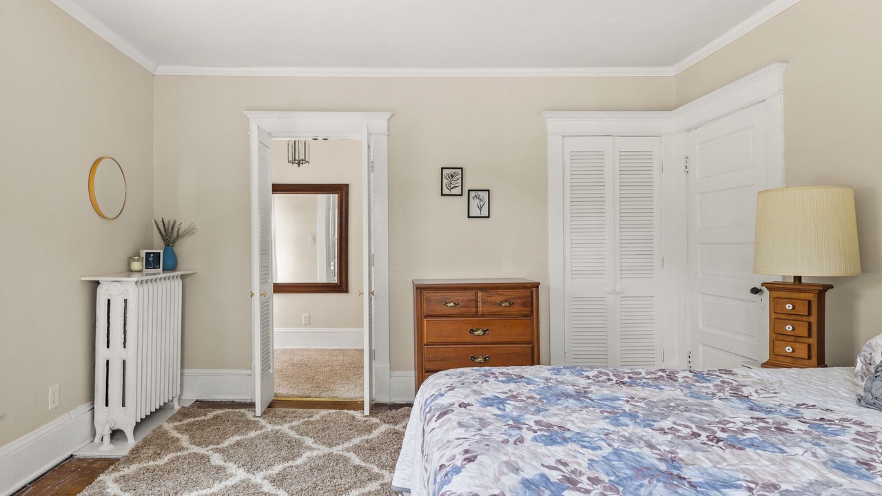 Photo of Bedroom in Ashland