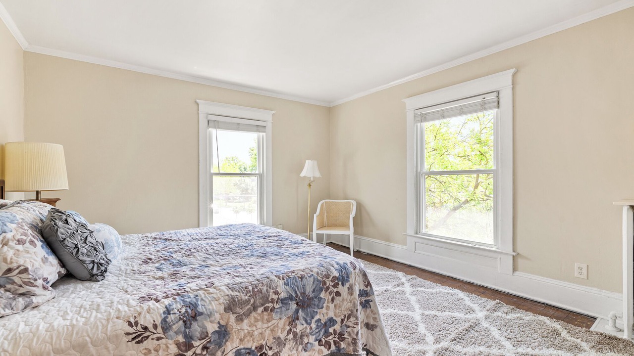 Photo of Bedroom in Ashland