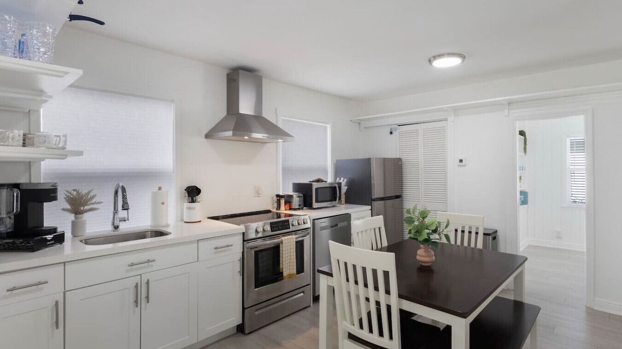 Photo of Kitchen in Pineapple Grove Arts District