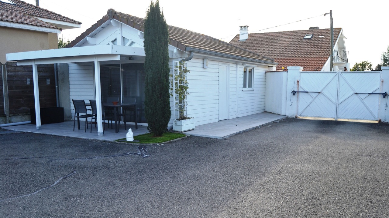 Photo of Outdoor in Ibos