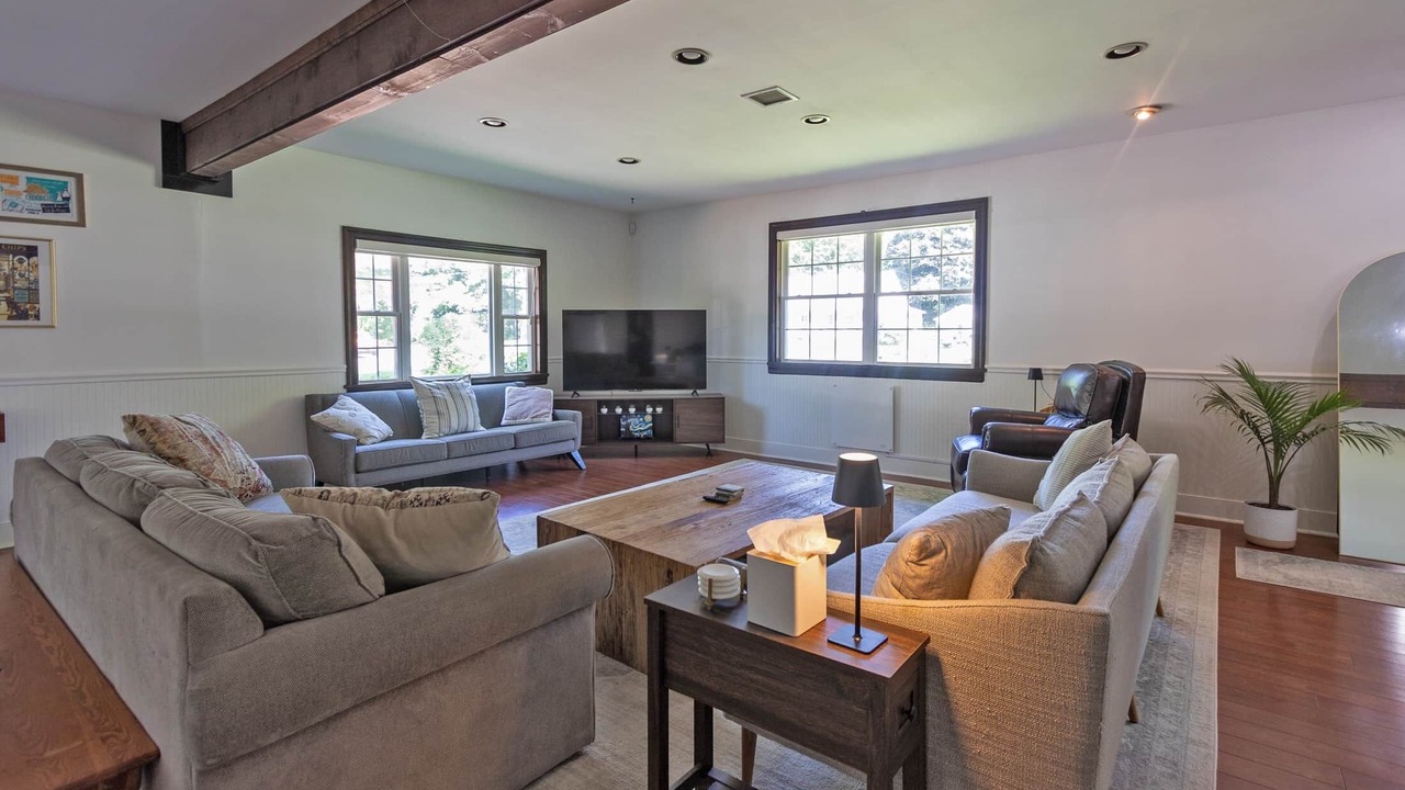 Photo of Livingroom in Rhinebeck