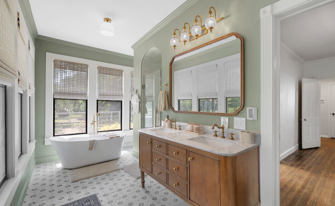 Photo of Bathroom in Valley Mills