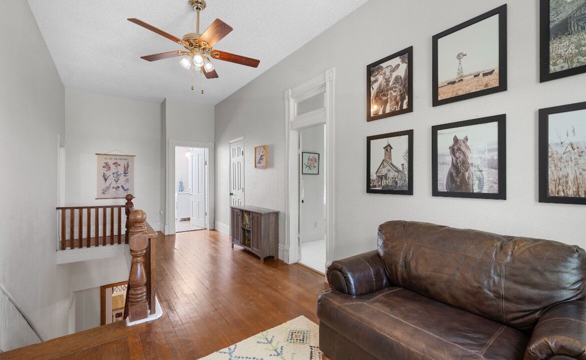 Photo of Livingroom in Valley Mills