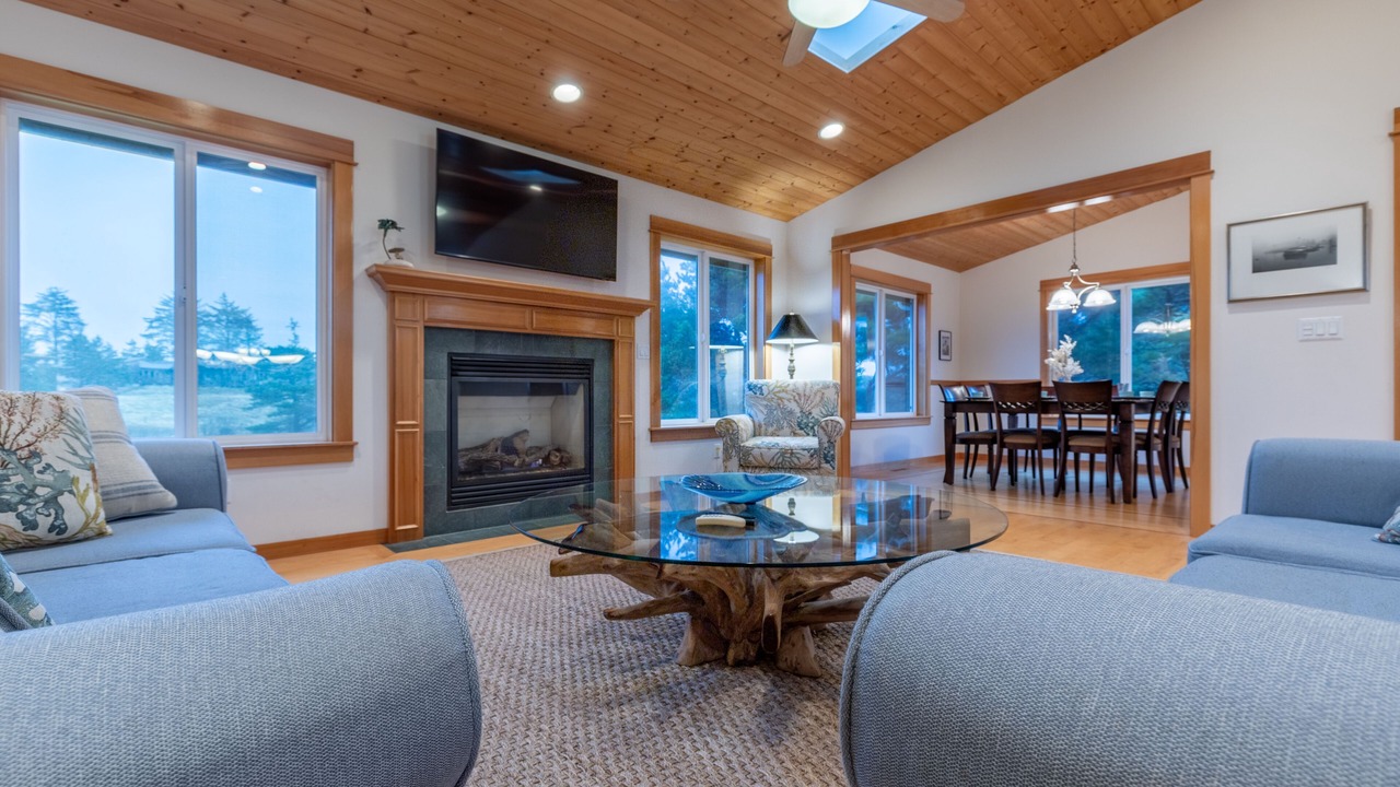 Photo of Livingroom in Warrenton