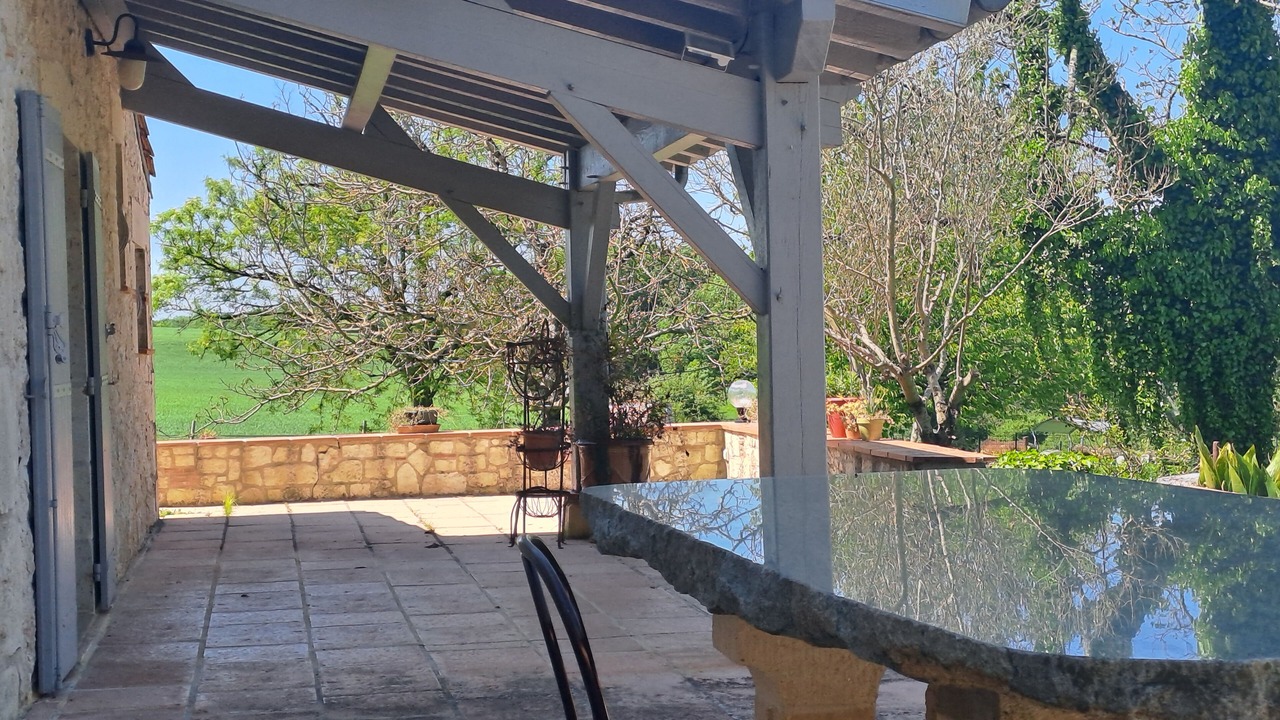 Photo of Outdoor in Castella