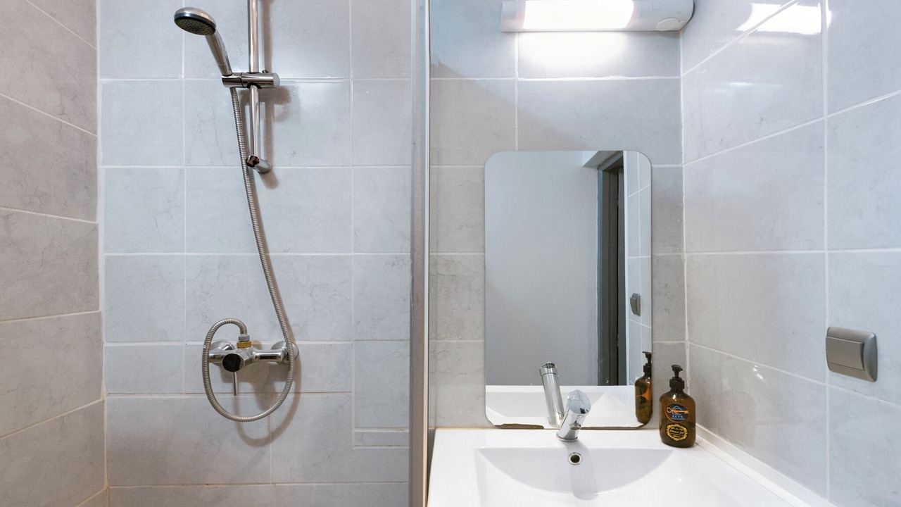 Photo of Bathroom in Limoux