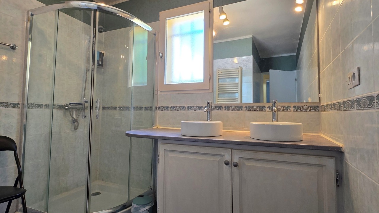 Photo of Bathroom in Aubas