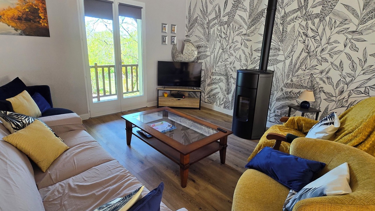 Photo of Livingroom in Aubas