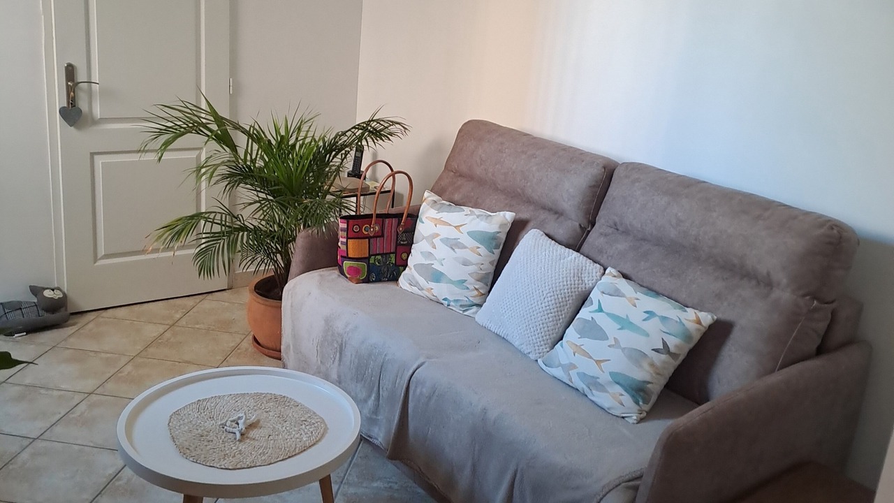 Photo of Livingroom in Convention