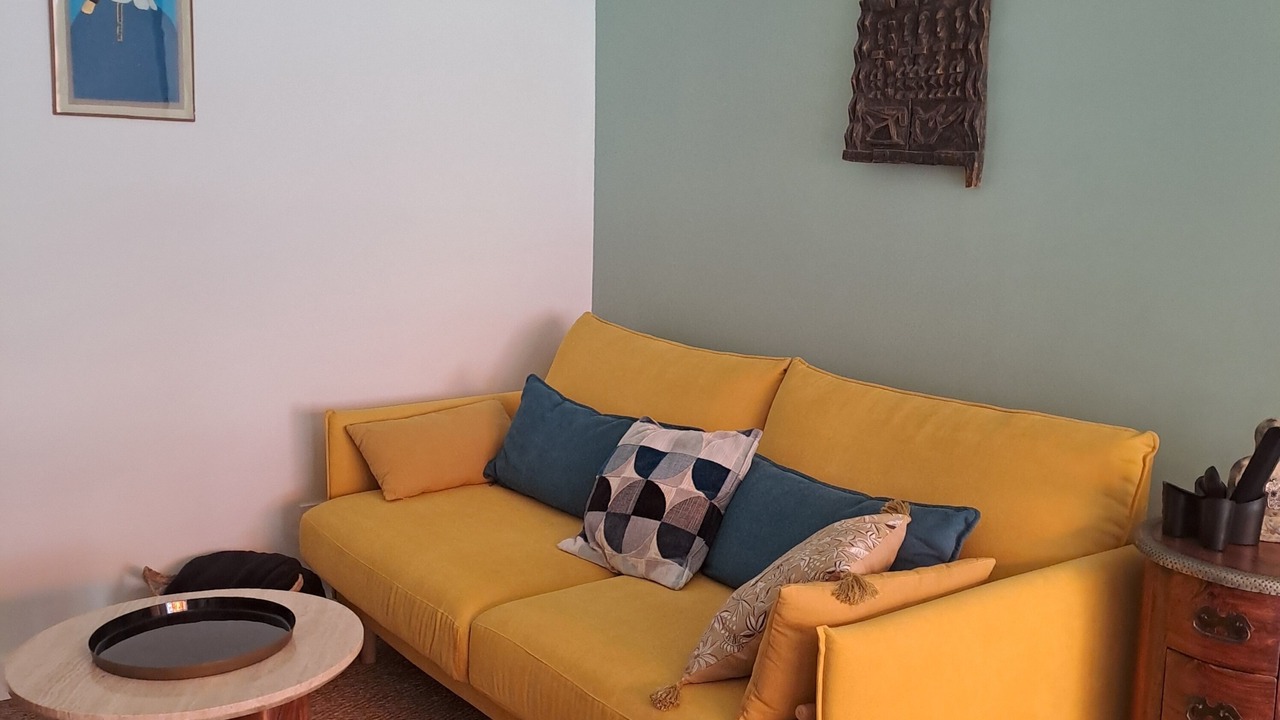 Photo of Livingroom in Convention