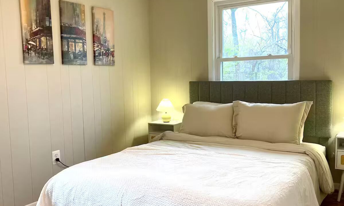 Photo of Bedroom in Rockville