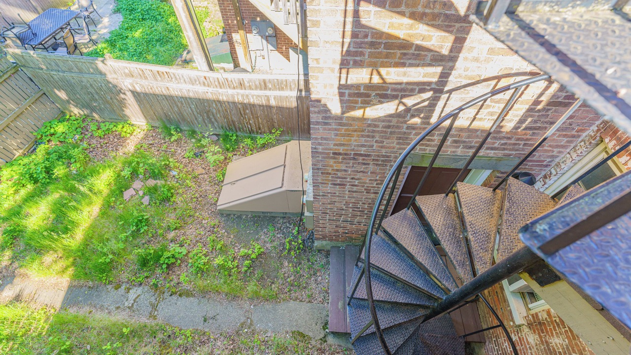 Photo of Outdoor in Mansion Area