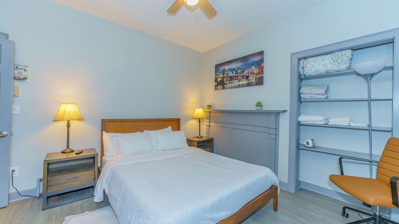 Photo of Bedroom in Albany