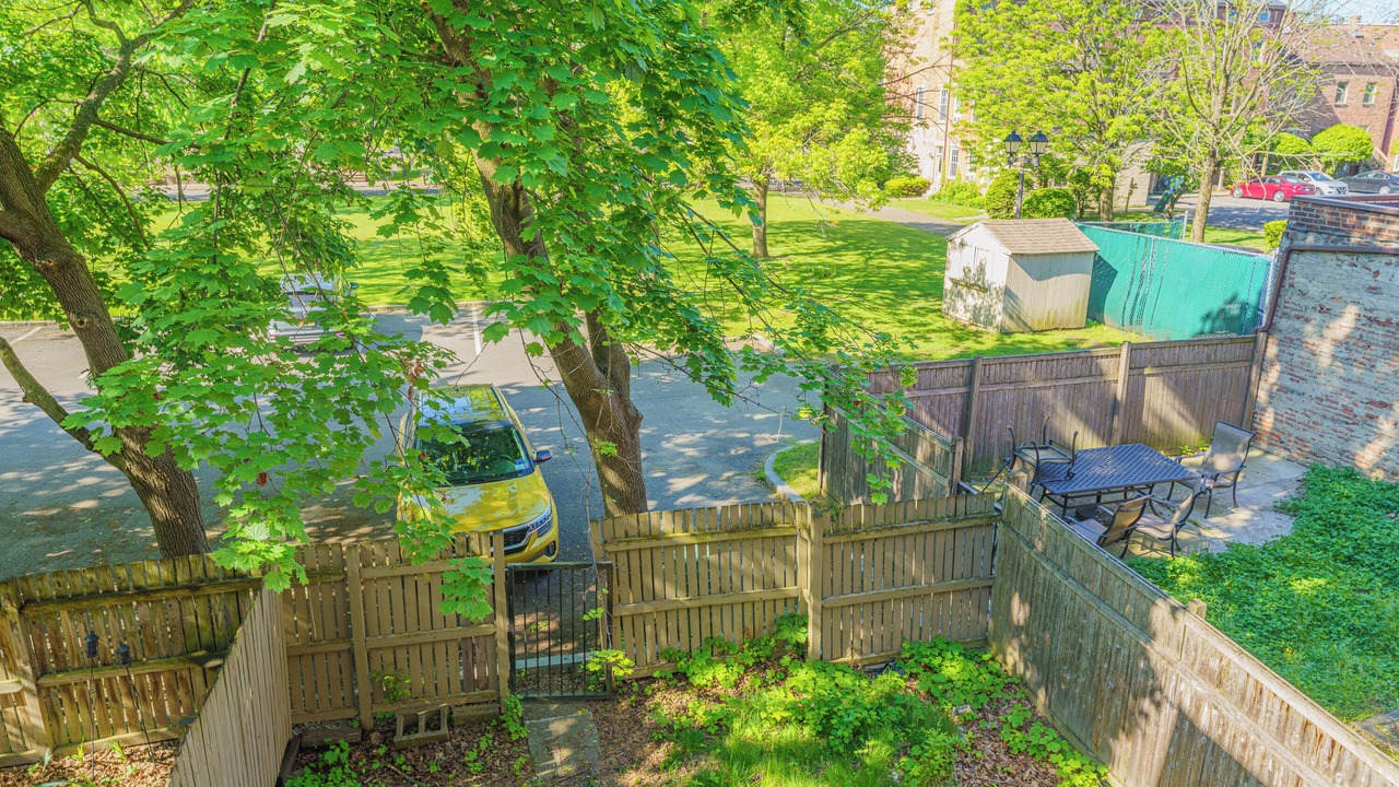 Photo of Outdoor in Mansion Area