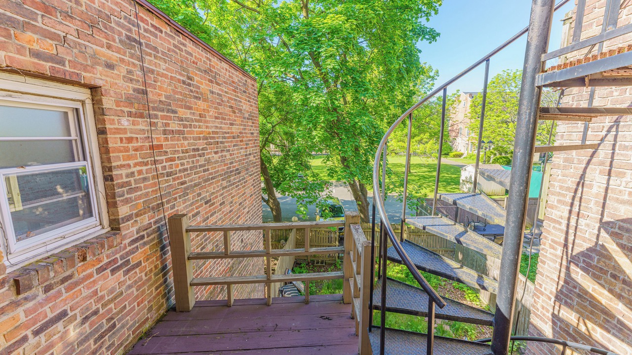Photo of Outdoor in Mansion Area