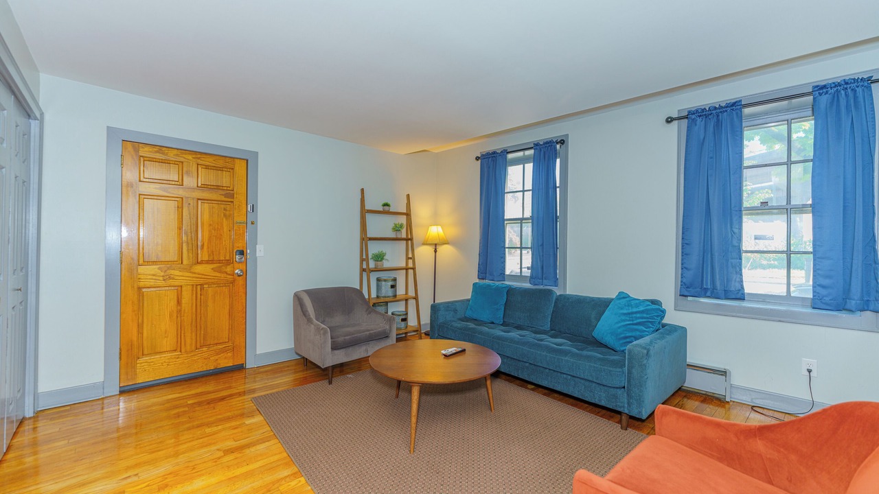 Photo of Livingroom in Albany