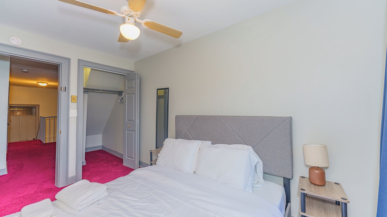 Photo of Bedroom in Albany