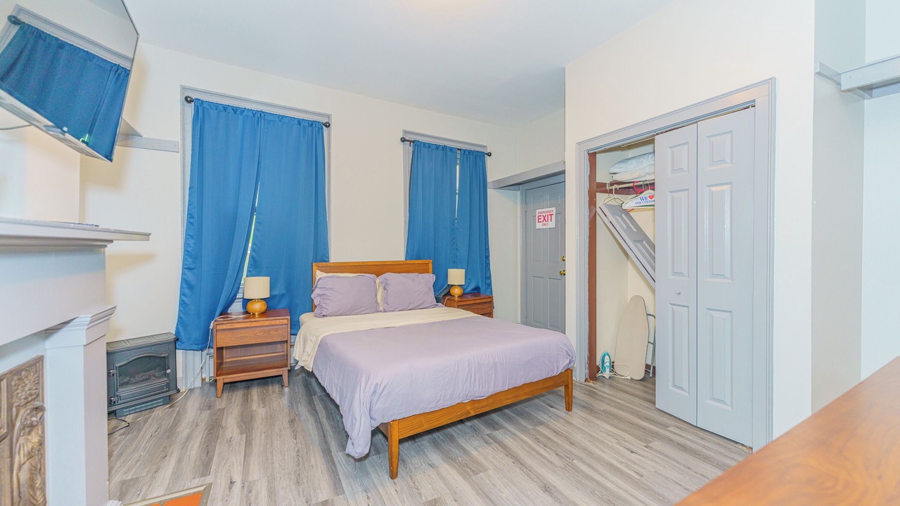 Photo of Bedroom in Albany