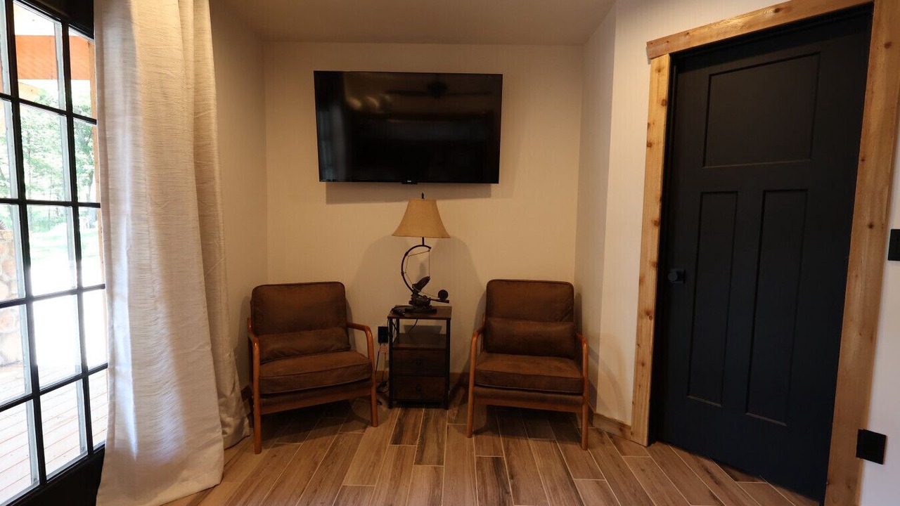 Photo of Others in Imperial